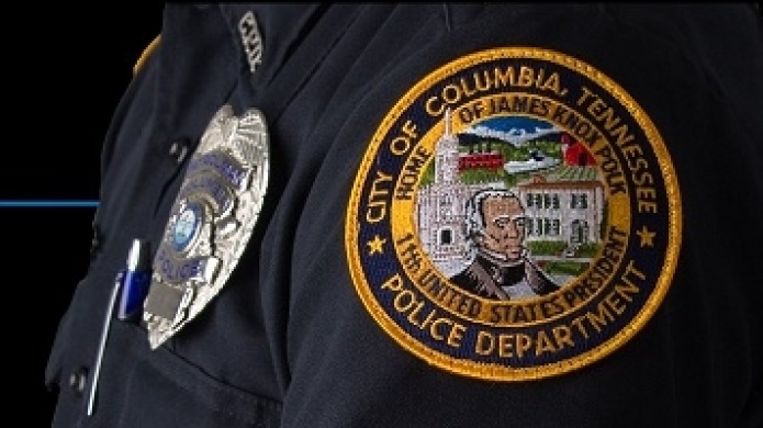 Un hombre armado con un machete toma rehenes en un banco en Tennessee