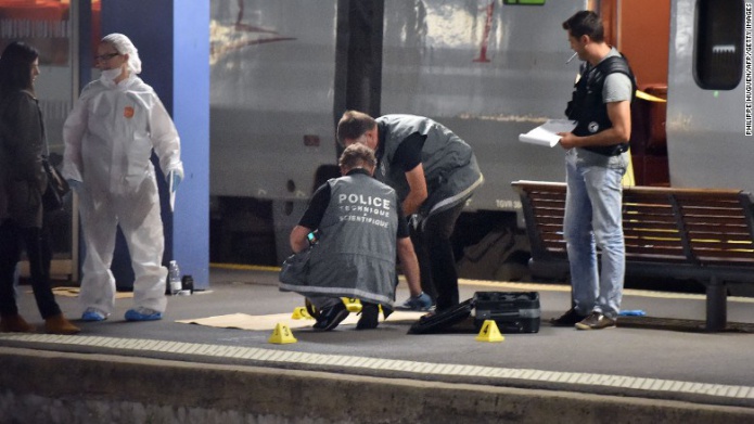 Dos infantes de marina de EE.UU. evitaron masacre en un tren en Francia