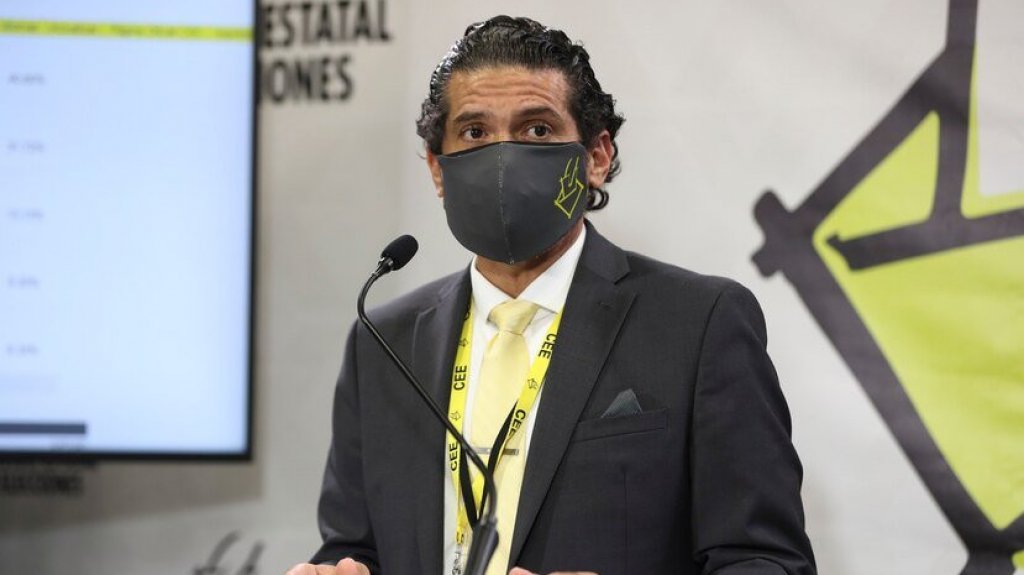  Comisionado electoral de Victoria Ciudadana solicita arresto por desacato del presidente de la CEE 