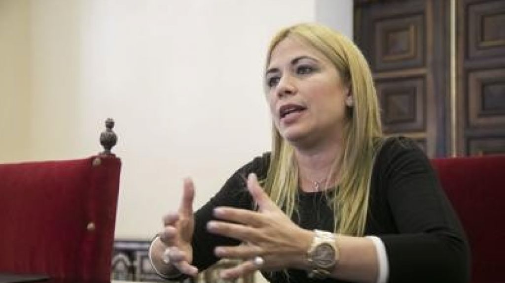  Directora ACT resalta labor compa&ntilde;&iacute;a matriz GILA administrando AutoExpreso 