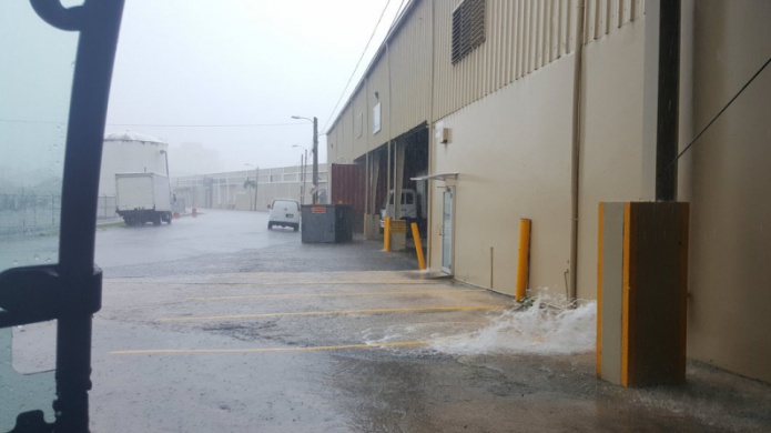 Deslizamientos y calles inundadas en el Ã¡rea metro por lluvias 
