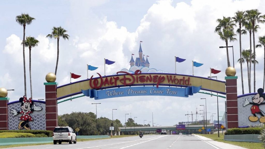  Disney elimina el sistema 'FastPass' para filas de los parques 