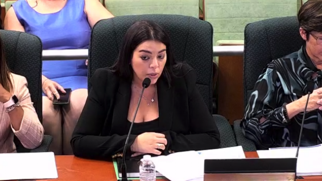  DRNA ordena demolici&oacute;n de estructuras sobre la cueva Las Golondrinas y restauraci&oacute;n del lugar 