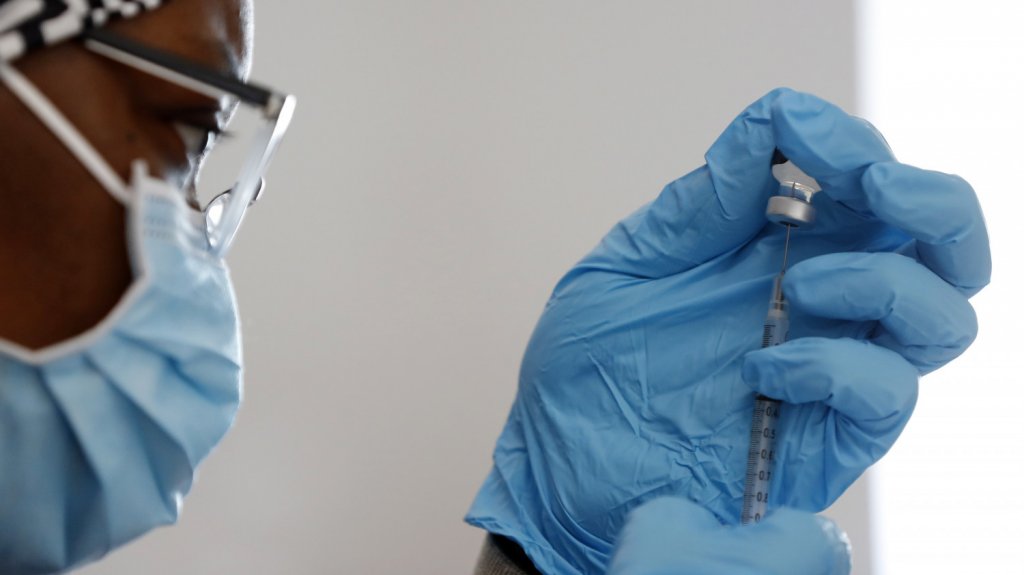  La FDA autoriza la vacuna de Pfizer para mayores de 12 años 