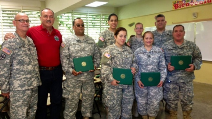 Personal del Comando Estatal de Puerto Rico reciben  reconocimiento.
