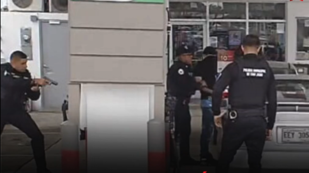  Video: Municipales de San Juan arrestan asaltantes de Banco en calle Lo&iacute;za 