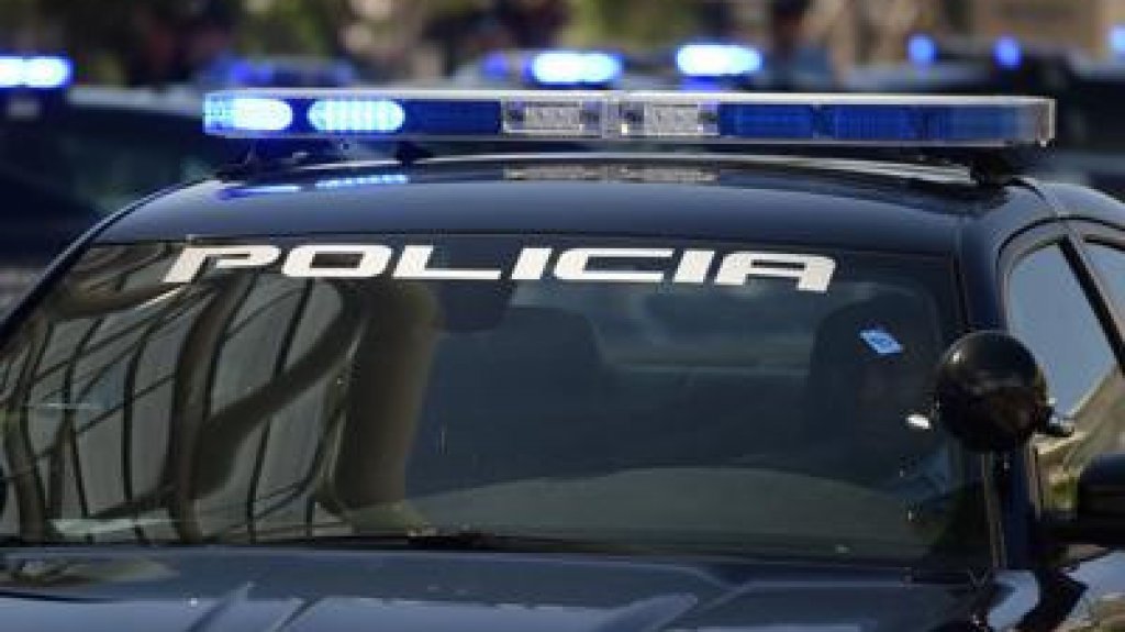  Autoridades investigan el robo de dos veh&iacute;culos en Carolina 