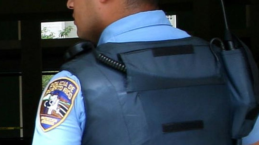  Le chocan el carro en Can&oacute;vanas y luego el conductor se baja y le da una pela 