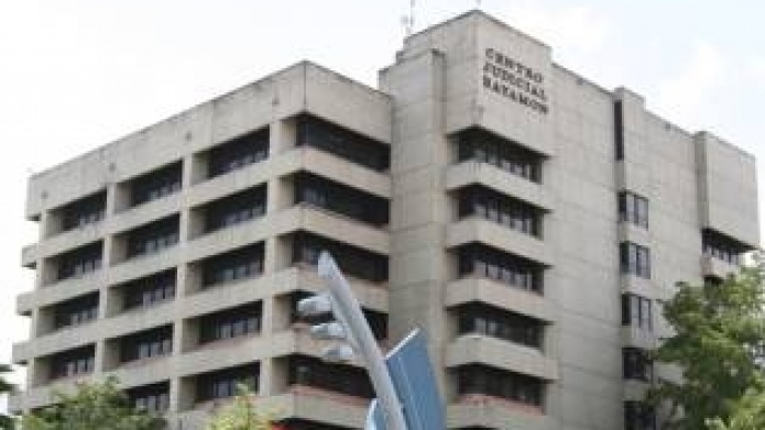 Falsa la amenaza de Bomba en Tribunal de Bayamon