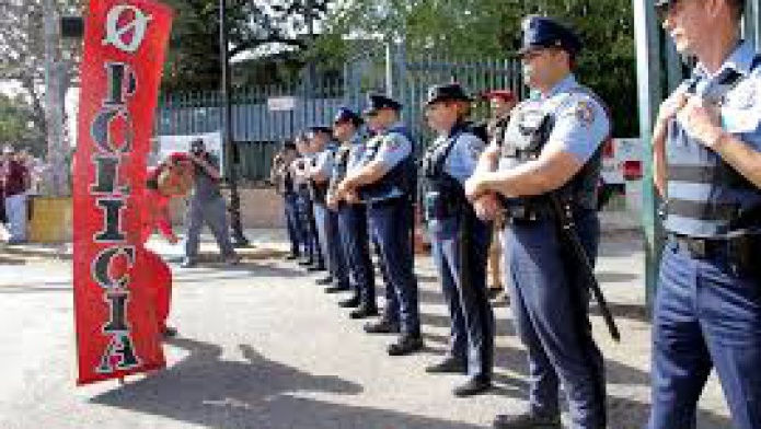 El bono de navidad de los civiles en la Policía será mayor al de los uniformados que arriesgan su vida