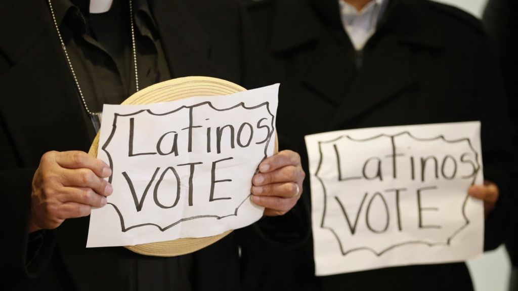  Organizaciones latinas dan &uacute;ltimo empuj&oacute;n al voto hispano para legislativas 