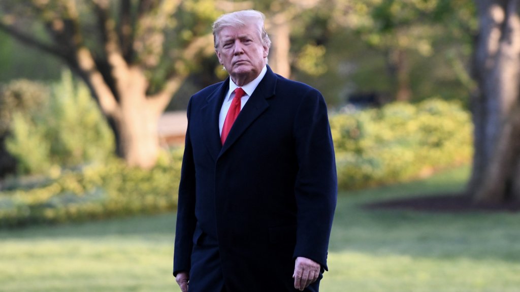  Exsenador puertorrique&ntilde;o reclama a campa&ntilde;a de Trump uso de foto de su autor&iacute;a 