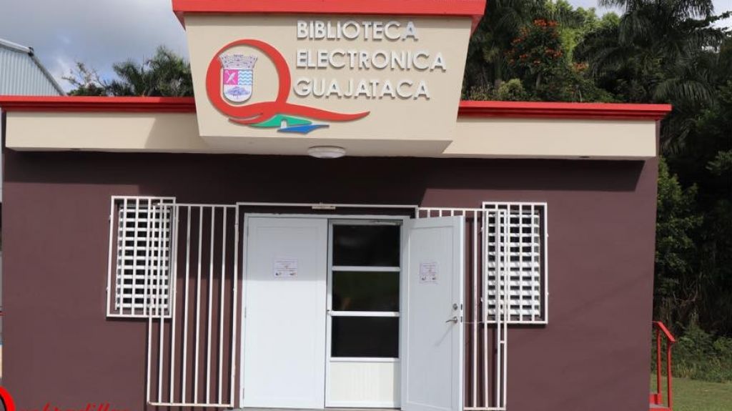  Quebradillas inaugura biblioteca electr&oacute;nica 