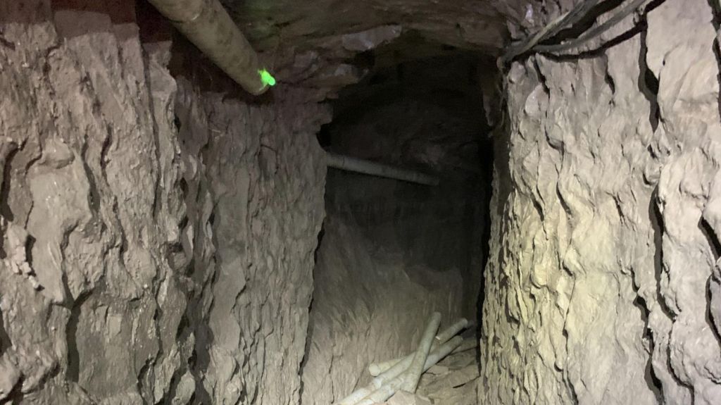  Encuentran enorme t&uacute;nel que conectaba Tijuana con San Diego 