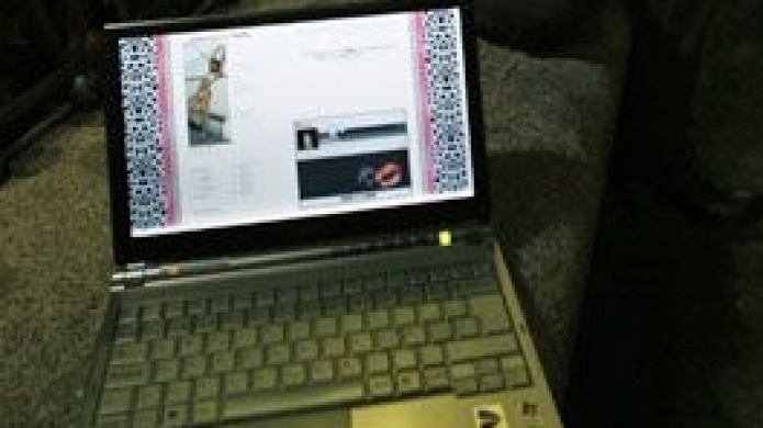 Un ruso muere electrocutado tras caer su laptop dentro de la baÃ±era