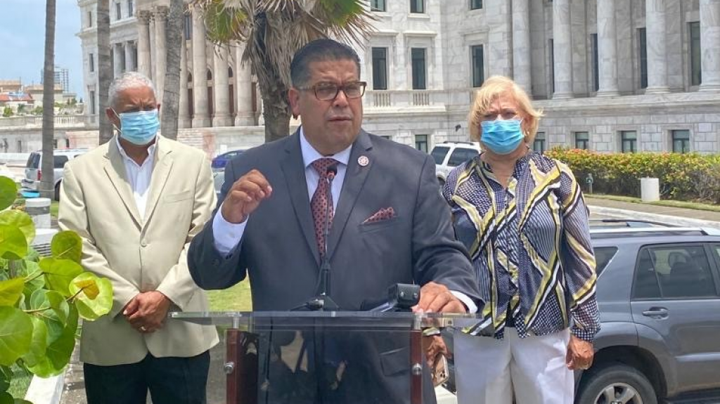  Rafael &ldquo;Tatito&rdquo; Hern&aacute;ndez se disculpa por vincular corrupci&oacute;n con el sueldo de los legisladores 