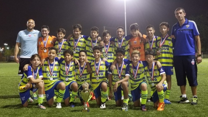 Equipo juvenil de "Football" de Bayamón se corona campeón y pasa a copa de campeones