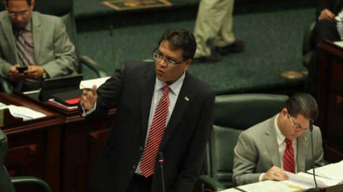 Representante del PPD advierte sobre peligro de desahucio contra 54 mil familias de residenciales pÃºblicos