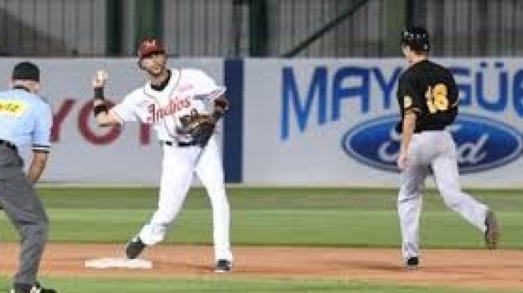  Indios derrotan a los Criollos 