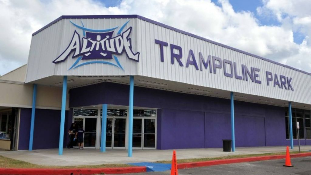  Se reporta escalamiento en parque de trampolines en Bayam&oacute;n 