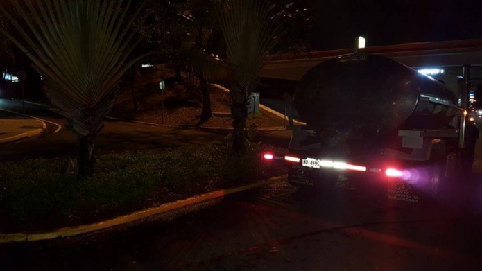 Video: Como ladrones en la noche, mal gastan el agua en San Juan a pesar del racionamiento