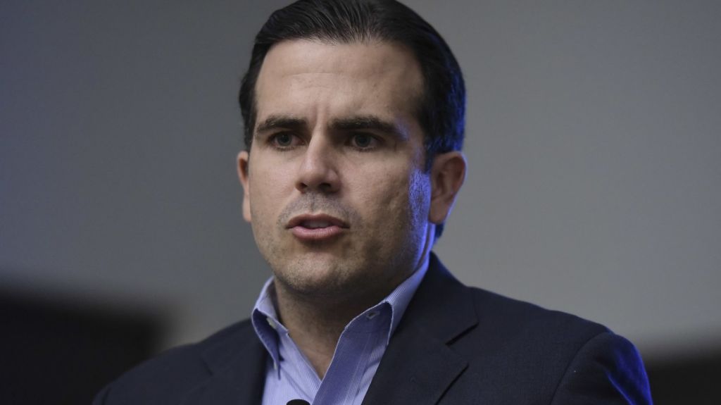  Gobernador descarga contra el presidente del Senado 