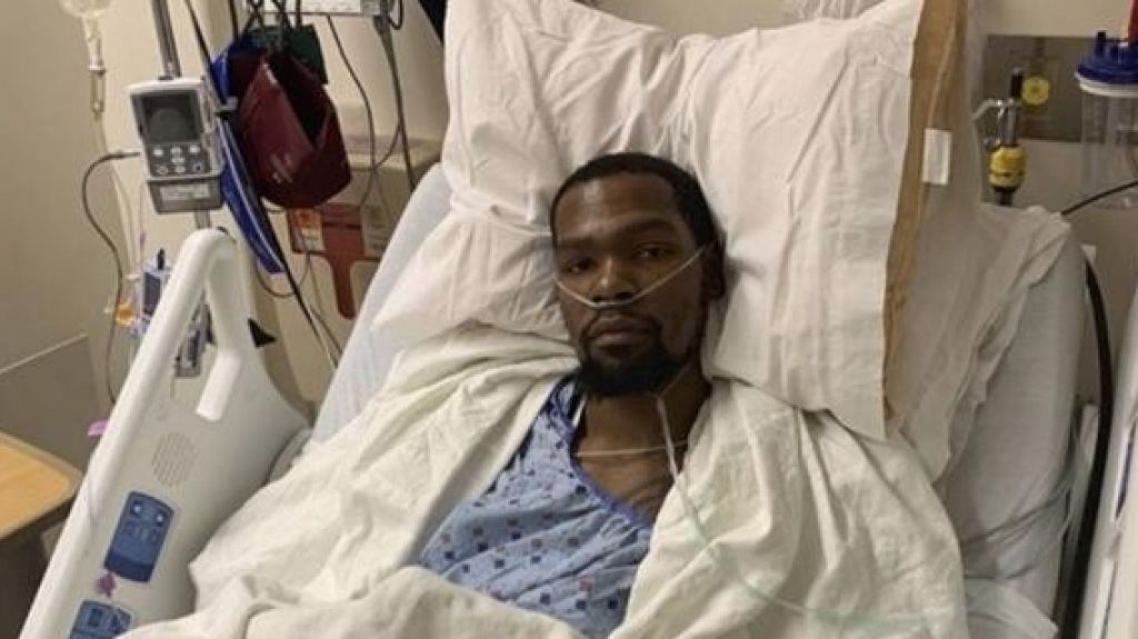  Kevin Durant es operado de una rotura del tendón de Aquiles 