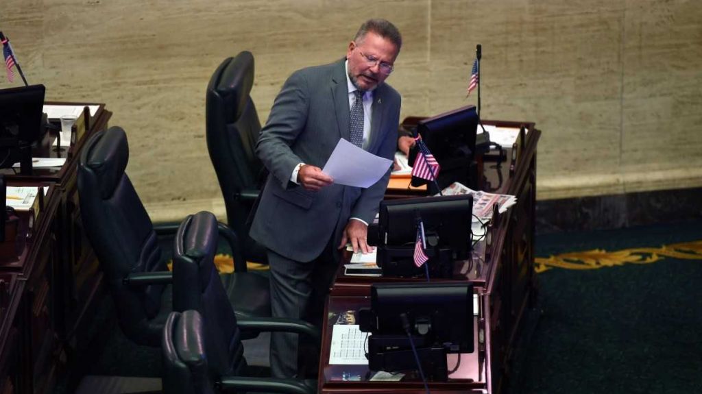  Representante emplaza a Trump a defender &ldquo;salud y bienestar&rdquo; autorizando extensi&oacute;n del PAN 