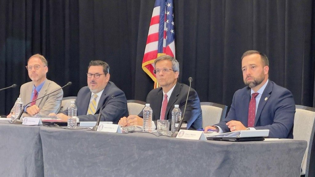  Plan Fiscal de la AEE aprobado por la JCF permite la privatizaci&oacute;n de la generaci&oacute;n para antes de que acabe el 2022 