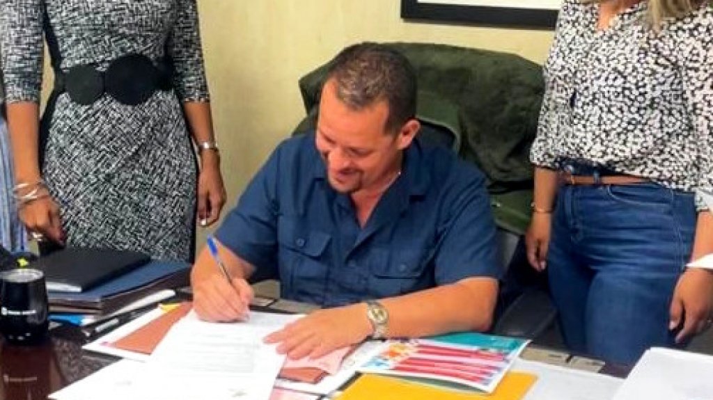  Organizaci&oacute;n sin fines de lucro establece alianzas con municipios para reconstruir hogares 