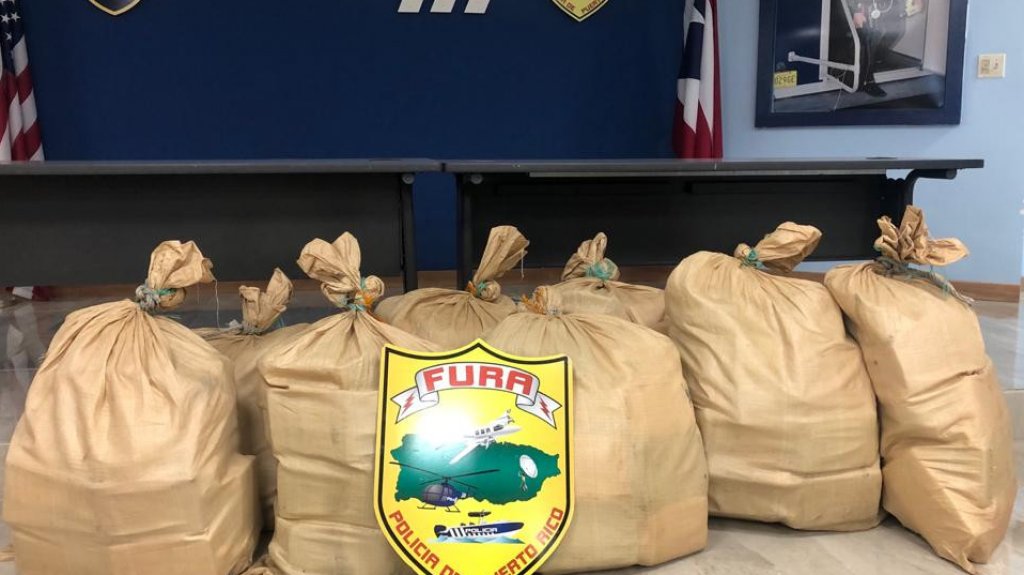  Polic&iacute;a incauta millonario cargamento de coca&iacute;na en Rinc&oacute;n 