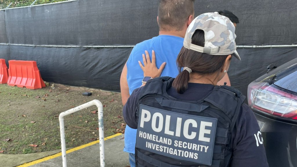 Federales arrestan a hombre por cargos de explotaci&oacute;n infantil en Cupey 
