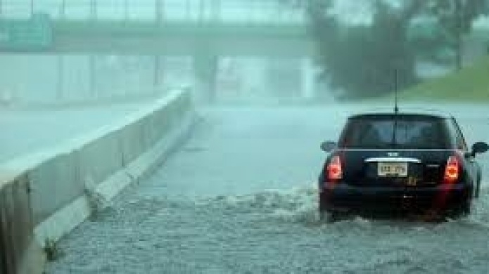 Reportan carretera inundada en Patillas