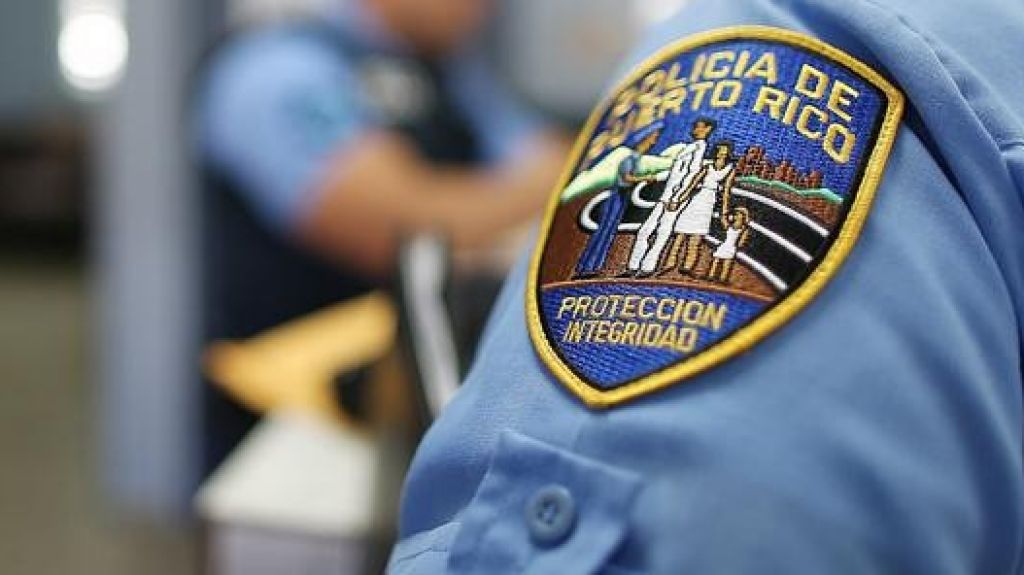  Hombre amenaza a su padre con un machete en Utuado 