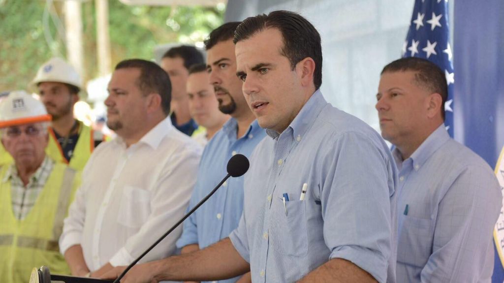  Rossell&oacute; Nevares inaugura nuevo puente en R&iacute;o Abajo en Utuado 