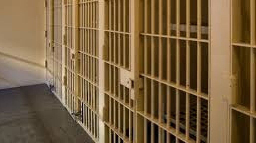  A prisi&oacute;n mujer acusada por dar muerte a sexagenario en robo en Vega Baja 