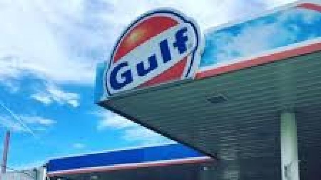  &ldquo;Taser&rdquo; a hombre que intentaba incendiar bombas de gasolinera en Aguada 