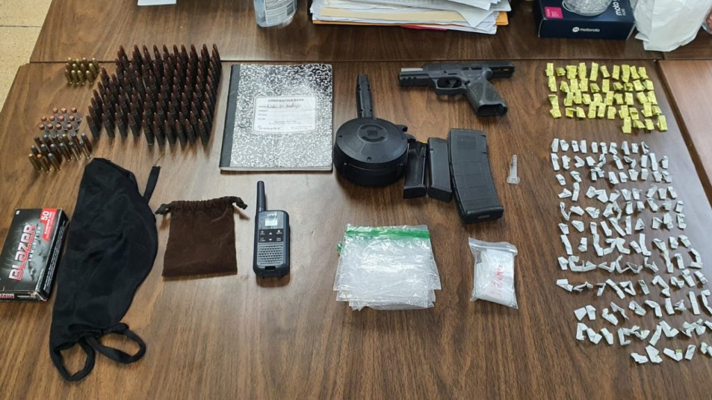  Arrestan a &ldquo;PELUCA&rdquo; en Cayey por carjackings, le ocupan drogas y armas 