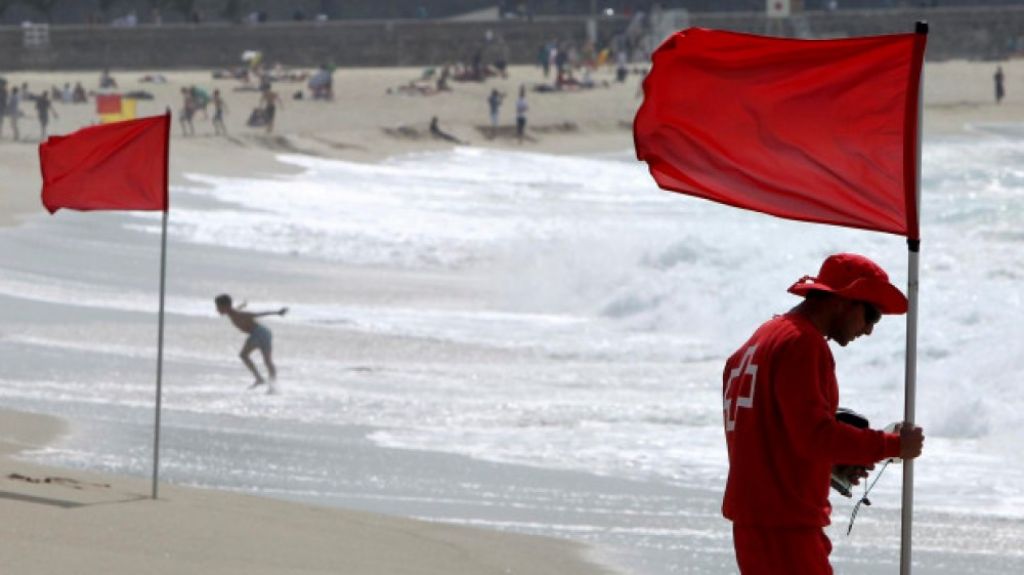  Organización Pro Ambiente Sustentable (OPAS) alerta a los bañistas sobre la seguridad y las banderas en las playas 