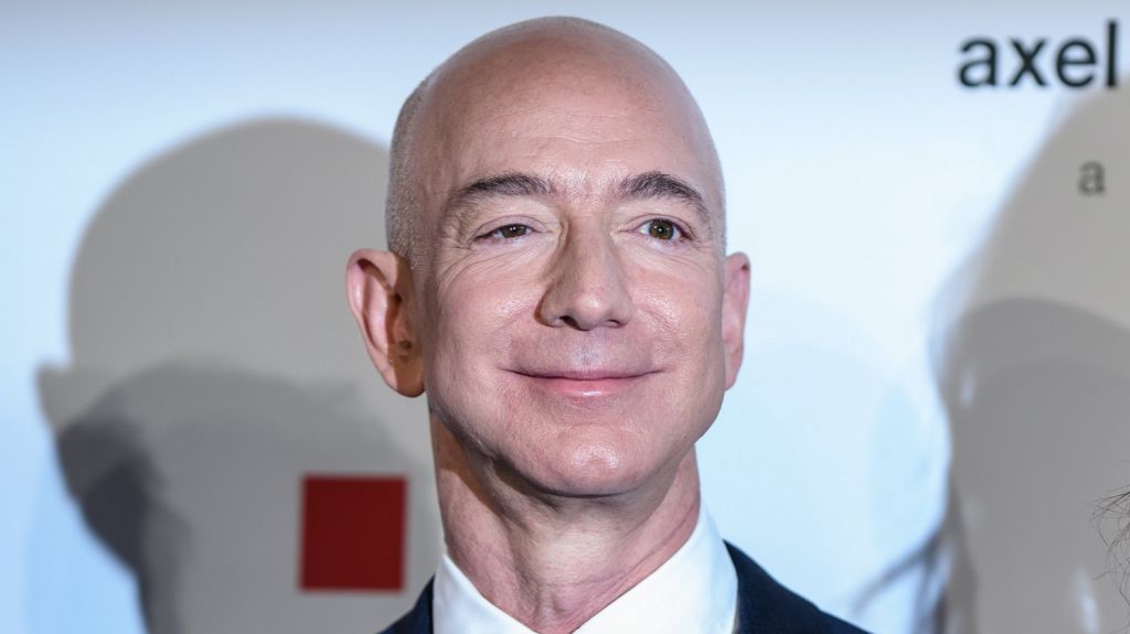  Arabia Saud&iacute; pirate&oacute; el tel&eacute;fono del due&ntilde;o de Amazon, dice jefe de seguridad 