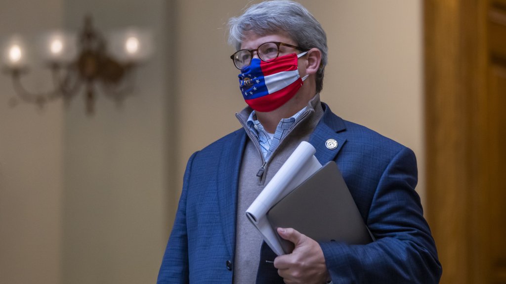  Georgia acusa a Trump de socavar la fe en las elecciones antes de voto clave 