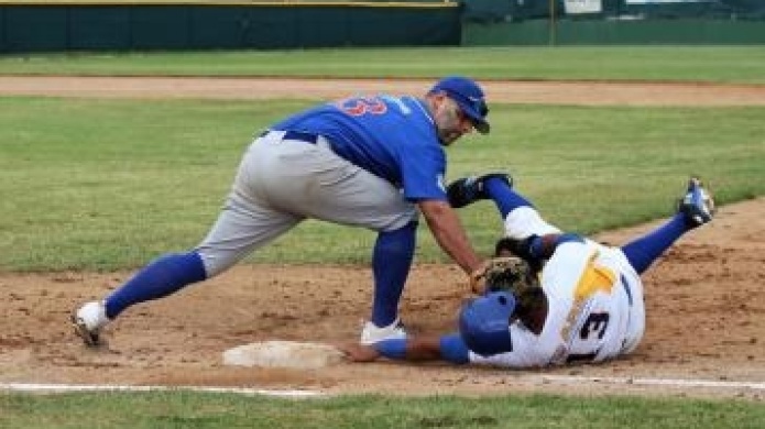 Se empatan cinco series en la tanda dominical