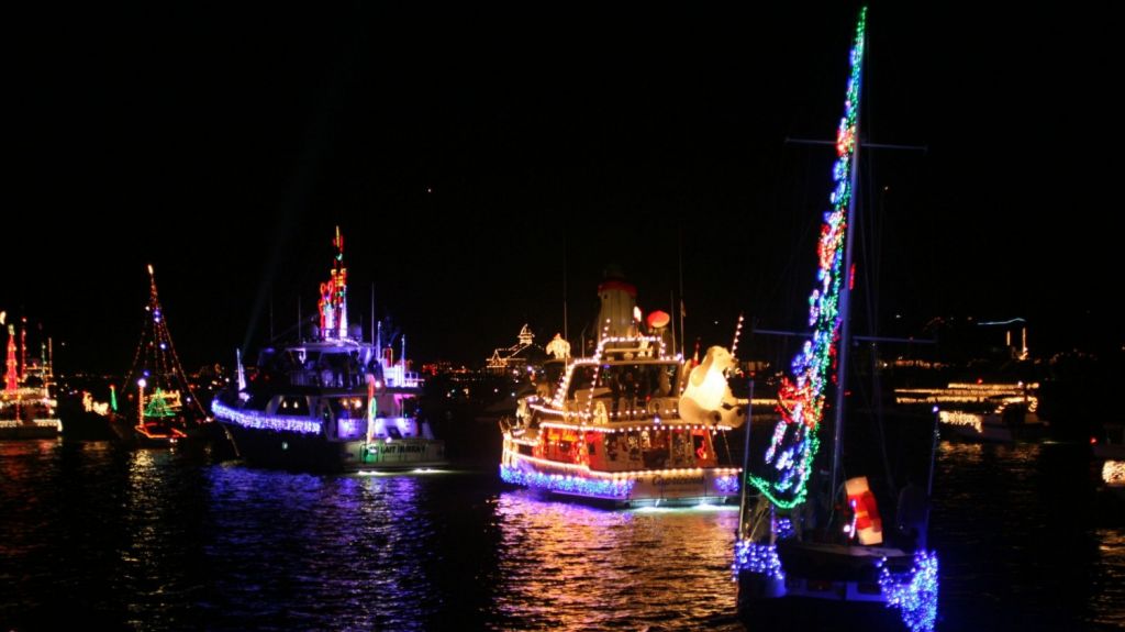  Iluminar&aacute;n el mar con miles de luces navide&ntilde;as en Salinas 