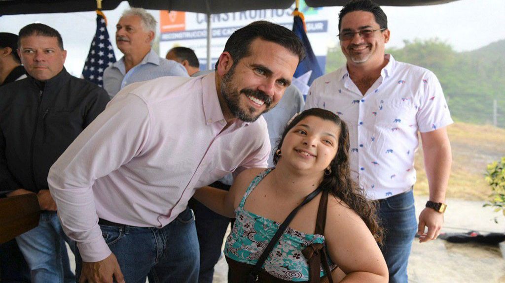  Gobernador anuncia repavimentaci&oacute;n para la transformaci&oacute;n de la PR-10 