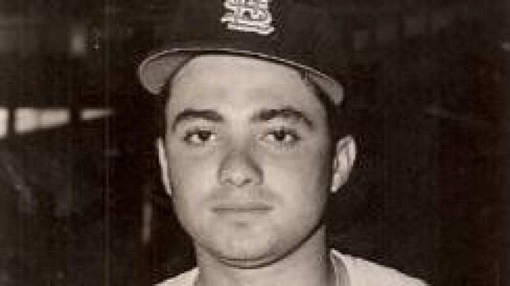  Fallece Eddie Olivares, primer pelotero mayaguezano en llegar a las Grandes Ligas en 1960 