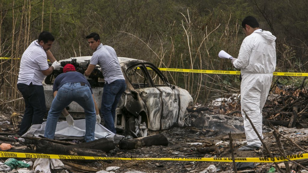  Hallan 19 cuerpos calcinados en el norte de M&eacute;xico 