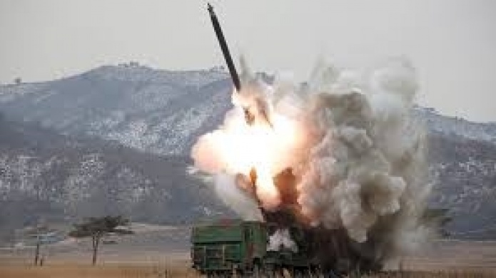 Video: Corea del Norte lanza tres misiles balÃ­sticos al mar de JapÃ³n