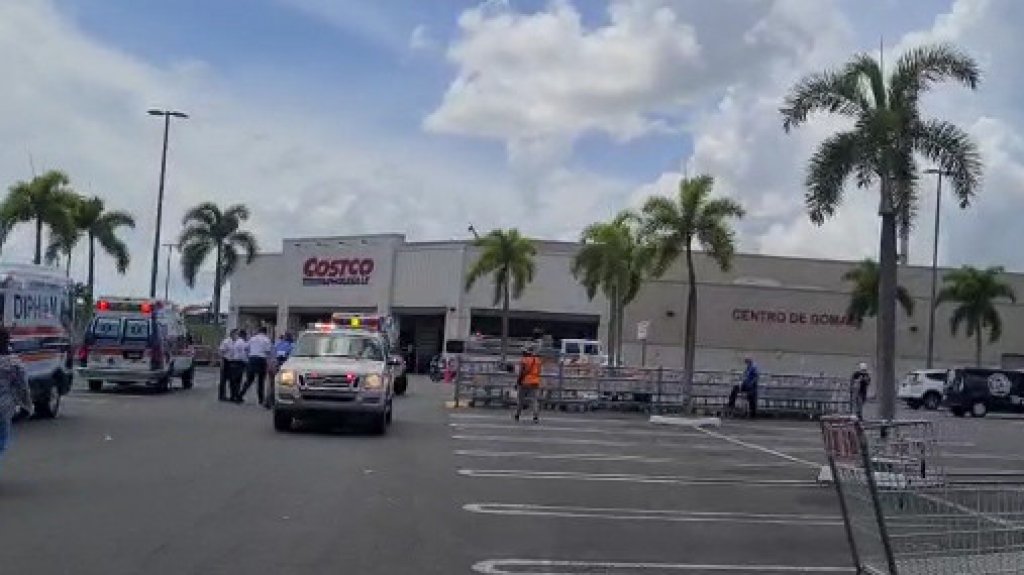 Video Momento en que desalojan Costco de Bayamón
