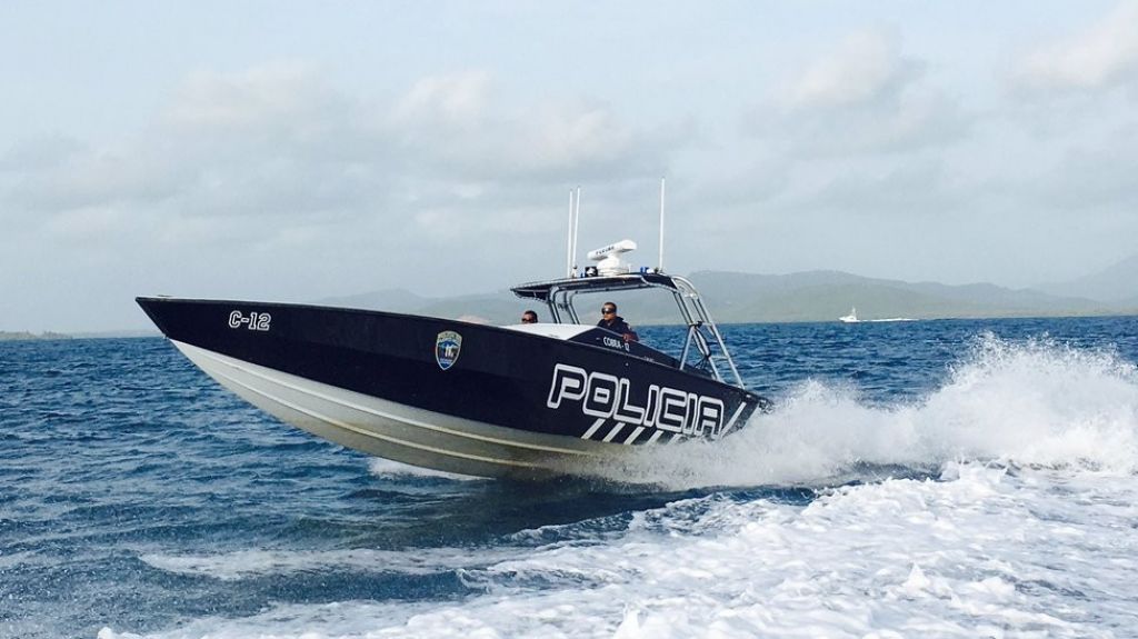  Arrestan frente a las costas de Aguada a tres hombres que transportaban 30 mil dólares ocultos en una boya 