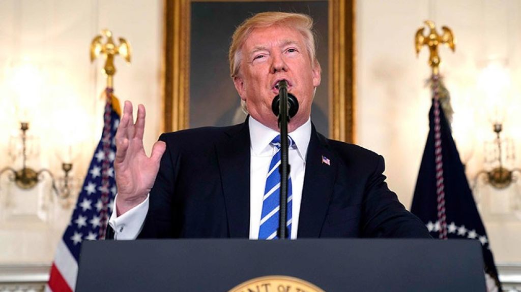 Trump vuelve a la carga por el muro tras la muerte de un guardia fronterizo de EE.UU.